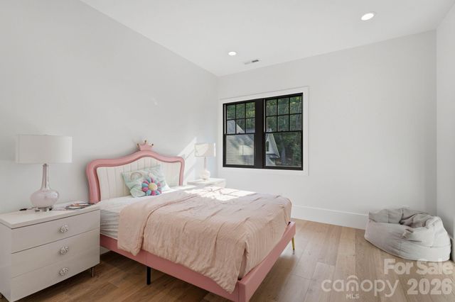 13702 Sage Thrasher Lane, Charlotte, NC 28278