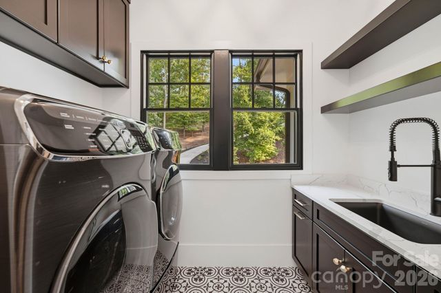 13702 Sage Thrasher Lane, Charlotte, NC 28278