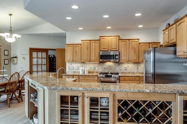 8601 Stonebrook Circle, Middleton, WI 53562