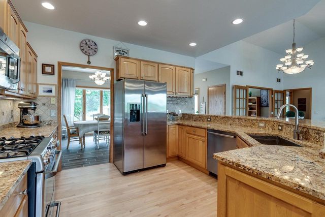 8601 Stonebrook Circle, Middleton, WI 53562