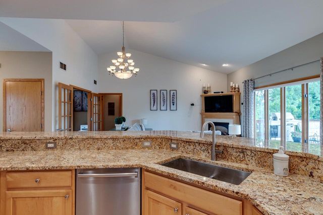 8601 Stonebrook Circle, Middleton, WI 53562