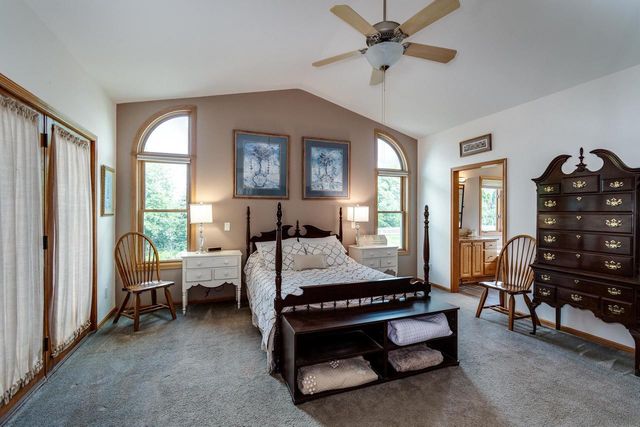 8601 Stonebrook Circle, Middleton, WI 53562