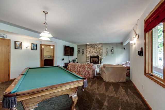 8601 Stonebrook Circle, Middleton, WI 53562