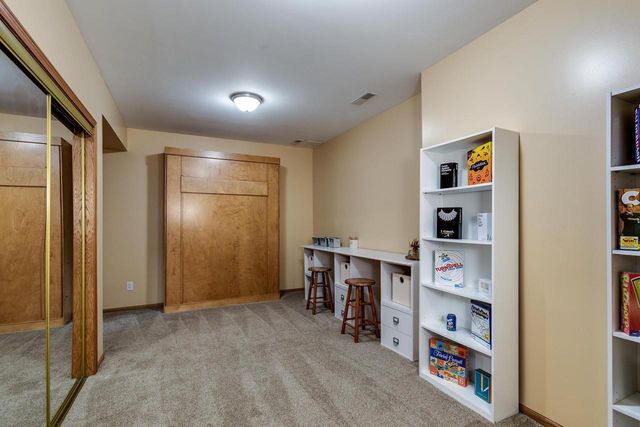 8601 Stonebrook Circle, Middleton, WI 53562