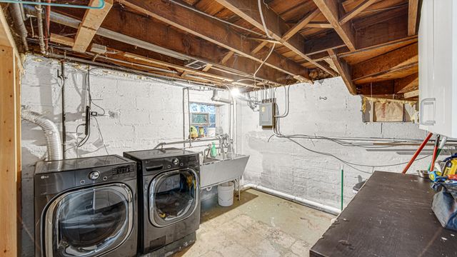 631 141st Street, Hammond, IN 46327