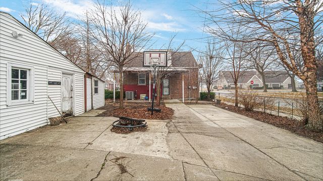 631 141st Street, Hammond, IN 46327