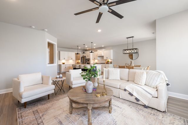 841 Chalkstone Ln, Mount Juliet, TN 37122