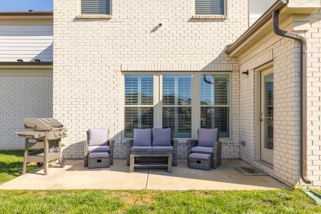 841 Chalkstone Ln, Mount Juliet, TN 37122