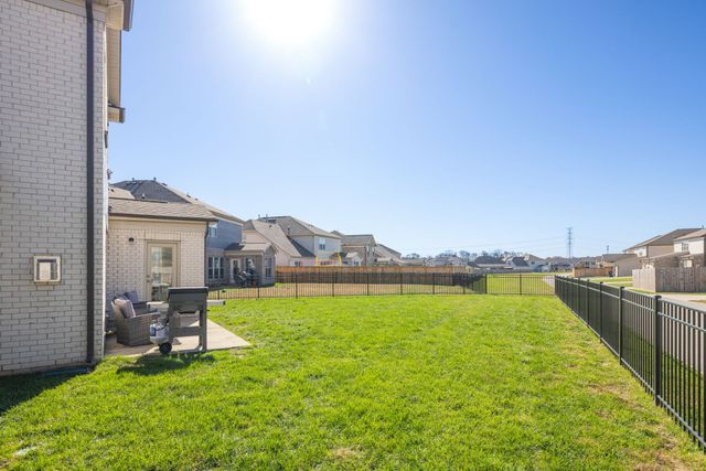 841 Chalkstone Ln, Mount Juliet, TN 37122