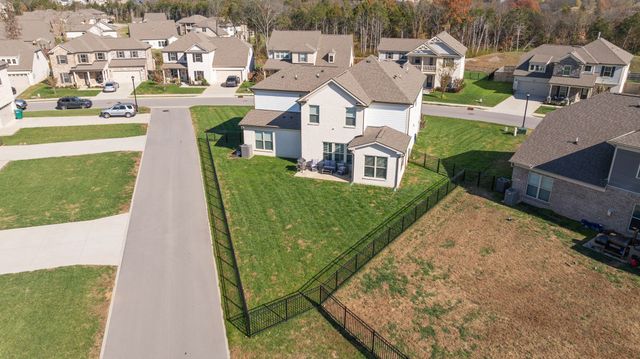 841 Chalkstone Ln, Mount Juliet, TN 37122