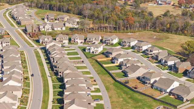 841 Chalkstone Ln, Mount Juliet, TN 37122