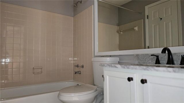 1313 Red Deer Way 253, Alpharetta, GA 30022