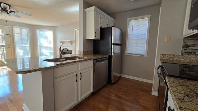 1313 Red Deer Way 253, Alpharetta, GA 30022