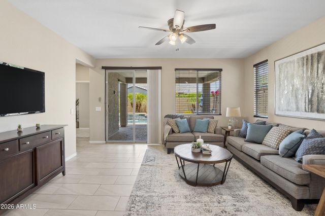 10310 E TEXAS Avenue, Mesa, AZ 85212