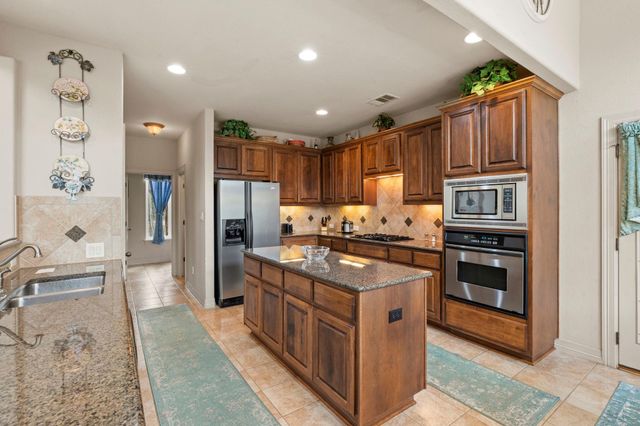 239 Whitney RUN, Buda, TX 78610