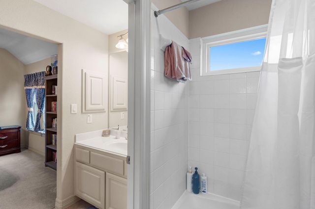 239 Whitney RUN, Buda, TX 78610