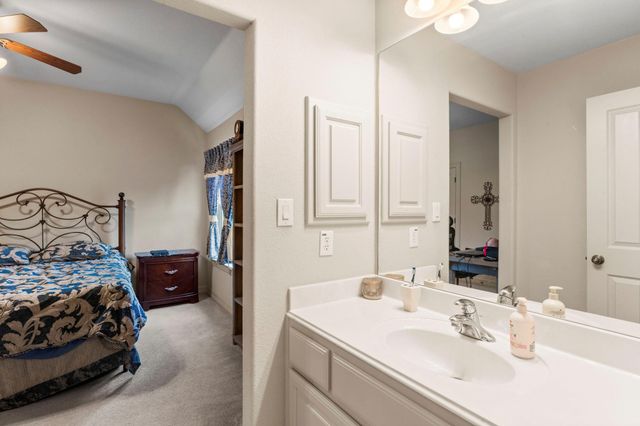 239 Whitney RUN, Buda, TX 78610