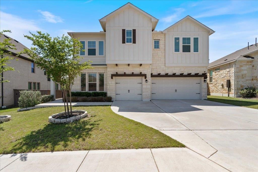 155 Independence DR, Kyle, TX 78640