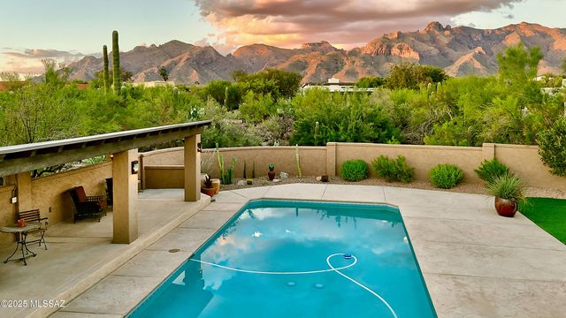 1521 E Placita Abeja, Tucson, AZ 85718