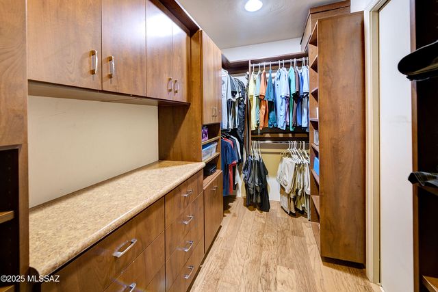 1521 E Placita Abeja, Tucson, AZ 85718