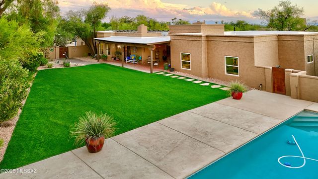 1521 E Placita Abeja, Tucson, AZ 85718