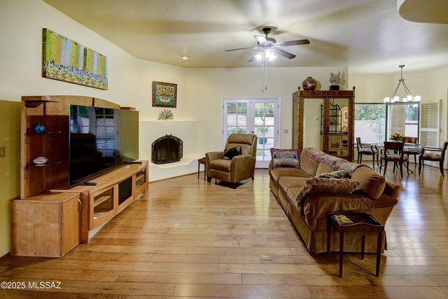 1521 E Placita Abeja, Tucson, AZ 85718