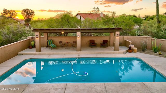 1521 E Placita Abeja, Tucson, AZ 85718