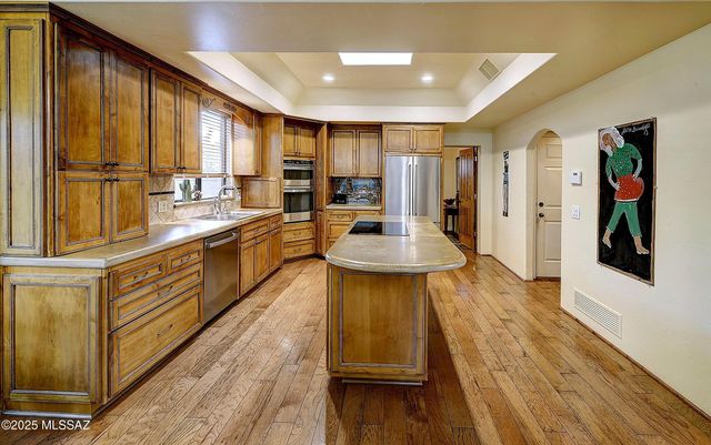 1521 E Placita Abeja, Tucson, AZ 85718