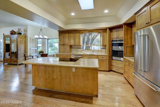 1521 E Placita Abeja, Tucson, AZ 85718