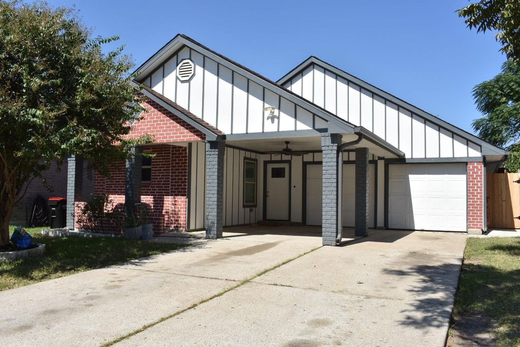 2222 Irish Spring Drive, Houston, TX 77067