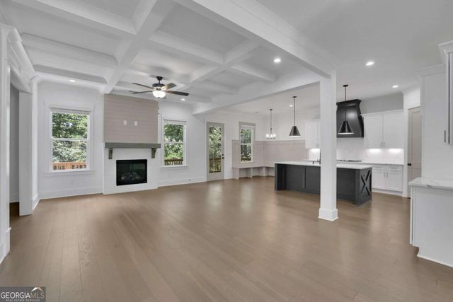 6181 Shoreland Circle, Buford, GA 30518