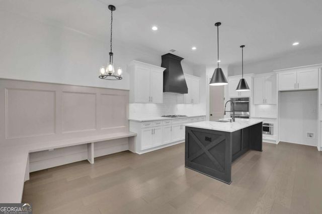 6181 Shoreland Circle, Buford, GA 30518