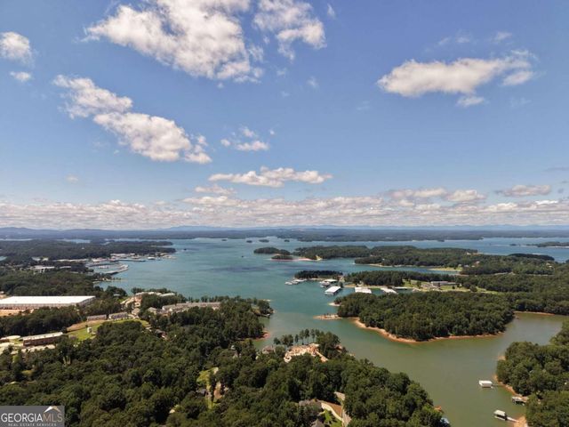 6181 Shoreland Circle, Buford, GA 30518