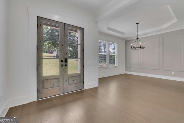 6181 Shoreland Circle, Buford, GA 30518