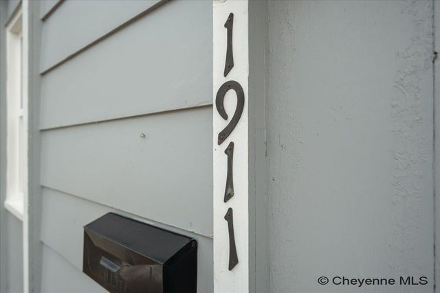 1911 E 17TH ST, Cheyenne, WY 82001