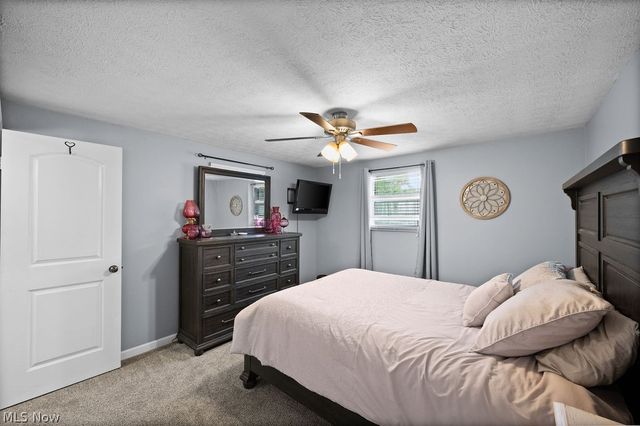130 Wakefield Drive, Washington, WV 26181
