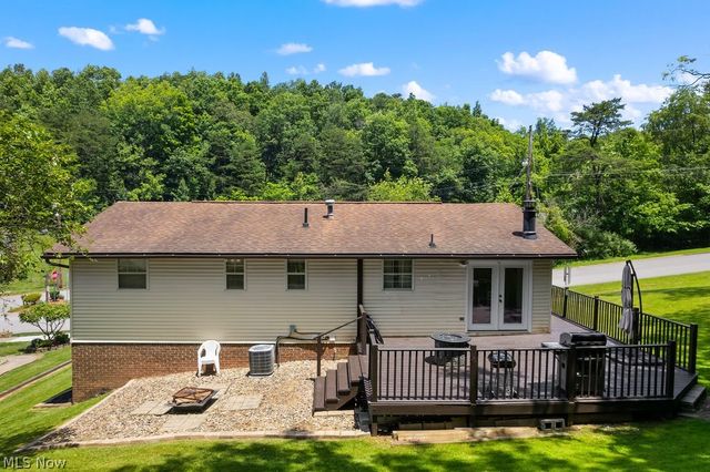 130 Wakefield Drive, Washington, WV 26181