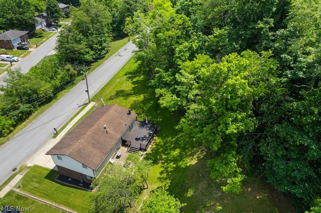 130 Wakefield Drive, Washington, WV 26181