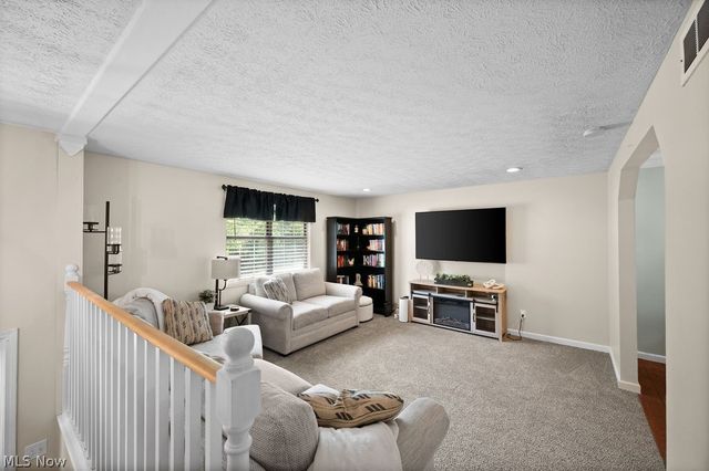 130 Wakefield Drive, Washington, WV 26181