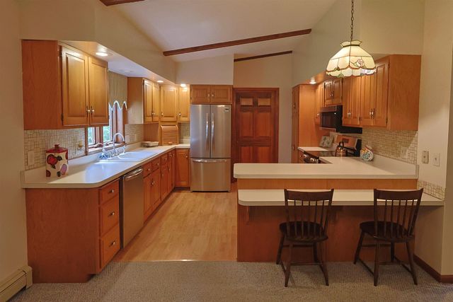 94 James Street, Hartford, VT 05001