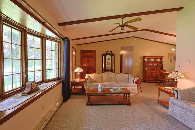 94 James Street, Hartford, VT 05001