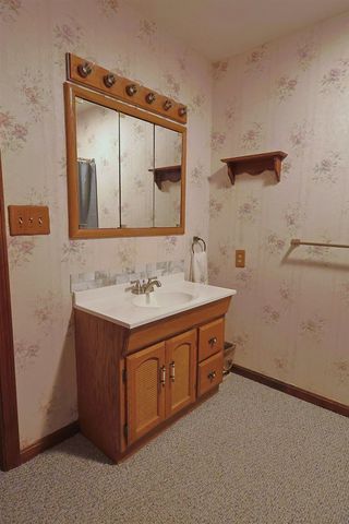 94 James Street, Hartford, VT 05001