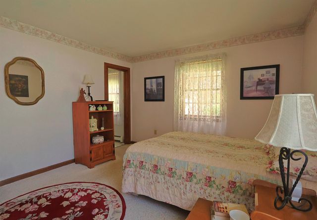 94 James Street, Hartford, VT 05001
