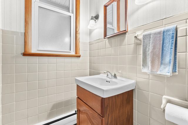 1077 Riverside Drive, Battle Creek City, MI 49015
