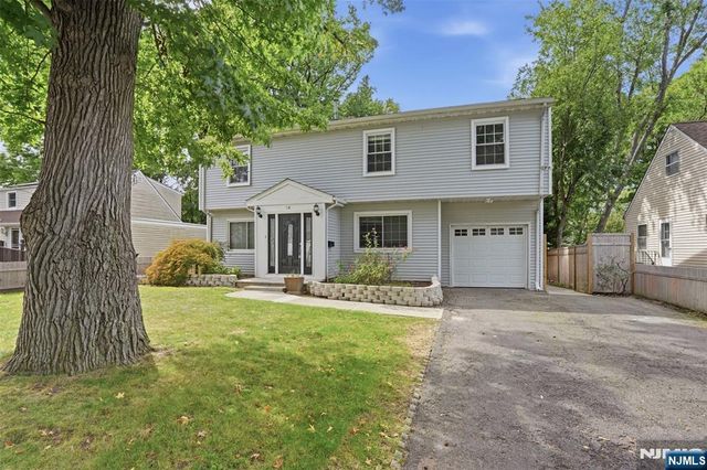 54 Haven Avenue, Bergenfield, NJ 07621