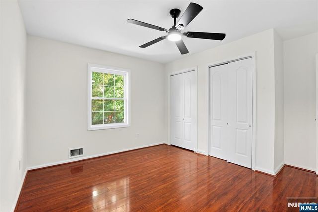 54 Haven Avenue, Bergenfield, NJ 07621