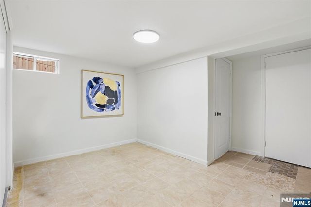 54 Haven Avenue, Bergenfield, NJ 07621
