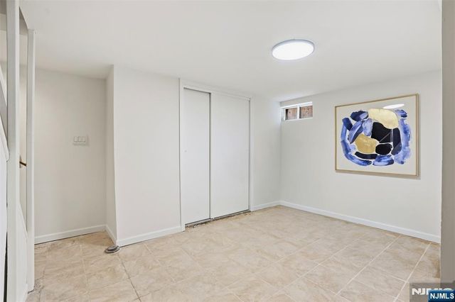 54 Haven Avenue, Bergenfield, NJ 07621