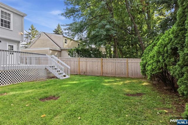 54 Haven Avenue, Bergenfield, NJ 07621