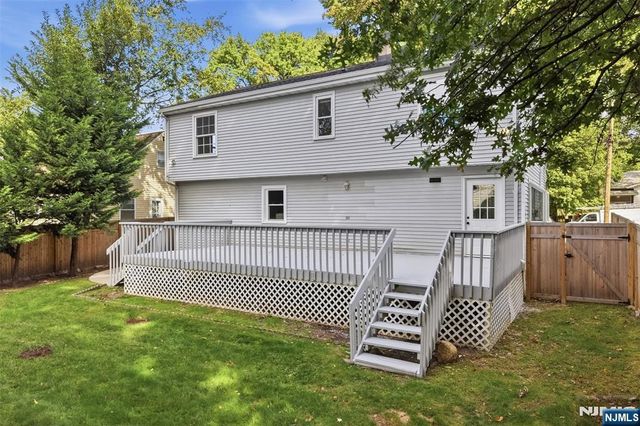 54 Haven Avenue, Bergenfield, NJ 07621